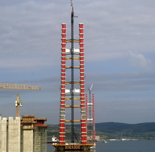 Foto - Çanakkale Köprüsü'nün 318 metrelik ayaklarında zorlu mesai kesintisiz devam ediyor
