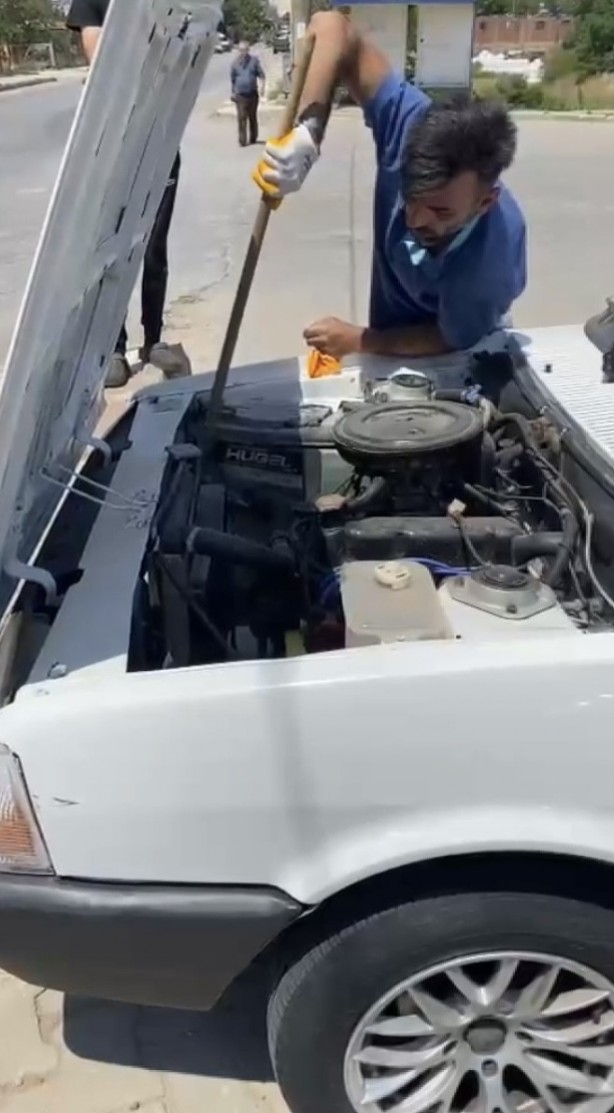 Çanakkale’de bir garip olay! Otomobilin motorundan engerek yılanı çıktı!