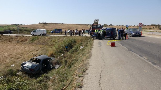 Foto - Çanakkale’de feci kaza: 2 ölü, 5 yaralı