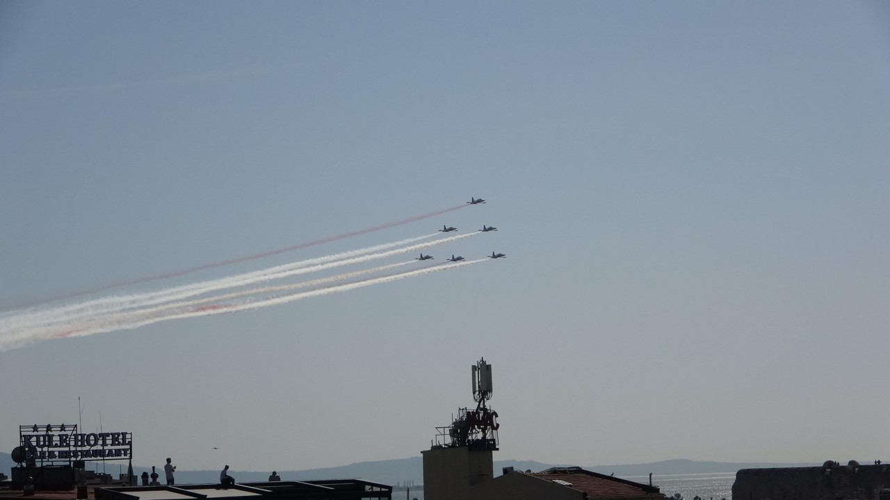 Foto - Çanakkale’de görsel şölen: Türk Yıldızları nefes kesti! 