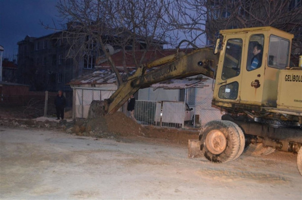 Foto - Çanakkale'de patlamamış top mermisi bulundu!