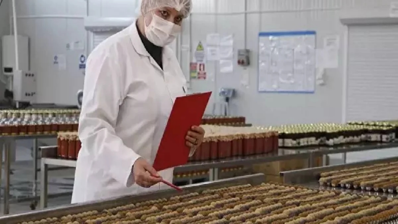 Foto - Çanakkale’de üretti, dünyadan sipariş yağdı! ABD 15 günde hepsini tüketti: Şimdi siparişleri fabrikada zor bela yetiştiriyor…