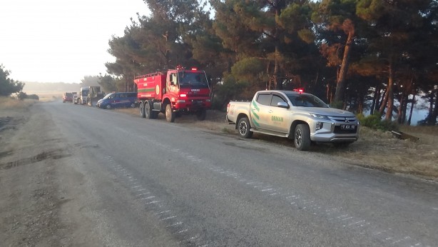 Foto - Çanakkale'deki orman yangınına 38. saatte ekipler müdahale etmeye devam ediyor
