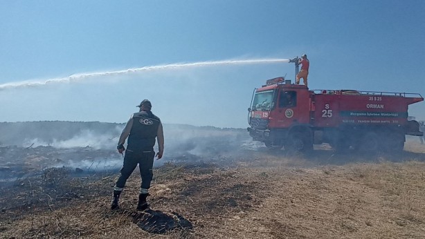 Çanakkale'deki orman yangınına müdahale sürüyor!