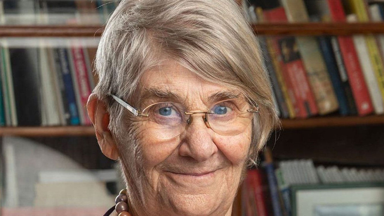 Canan Karatay: Onları sakın akşam yemeyin...15 sene gençleştiren besini duyurdu