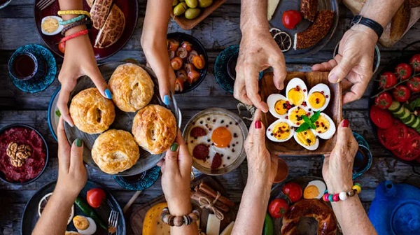 Foto - Canan Karatay açıkladı! Sahurda iftarda sofradan eksik etmeyin