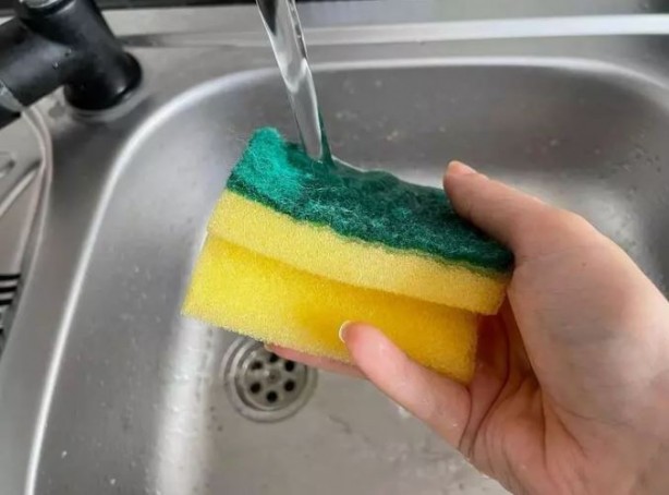 Foto - Canan Karatay ter ter tepinip uyardı! Kadın resmen kendini paraladı! Evinizde bundan varsa hemen çöpe atın