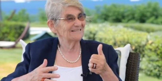 Foto - Canan Karatay üstüne basa basa uyardı! Baş ağrısı için o ilacı sakın içmeyin! Bunu yapan, hapı çok fena yutar