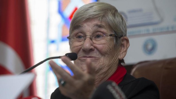 Foto - Canan Karatay üstüne basa basa uyardı: Yatak odanızdaki o eşyayı hemen kaldırın hemen