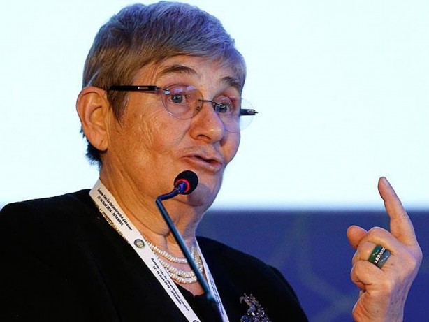 Canan Karatay üstüne basa basa uyardı: Yatak odanızdaki o eşyayı hemen kaldırın hemen