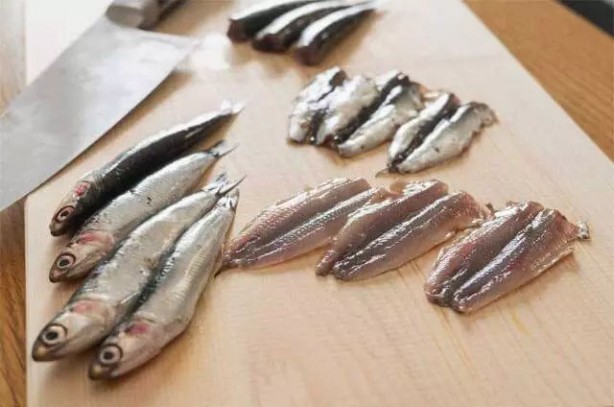 Foto - Canan Karatay'dan balık tazeliği testi: Bayat balık nasıl anlaşılır? Balık sezonu yoğunluğu başladı