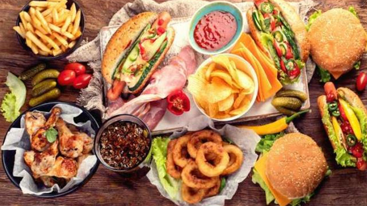 Foto - Canan Karatay yıllardır tükettiği 'fast food'u canlı yayında açıkladı! 