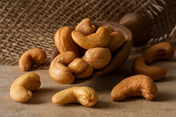 Foto - Canan Karatay'dan herkesi şok eden uyarı: Üzerine gaz sıkılıyor, sakın bu kuruyemişi yemeyin