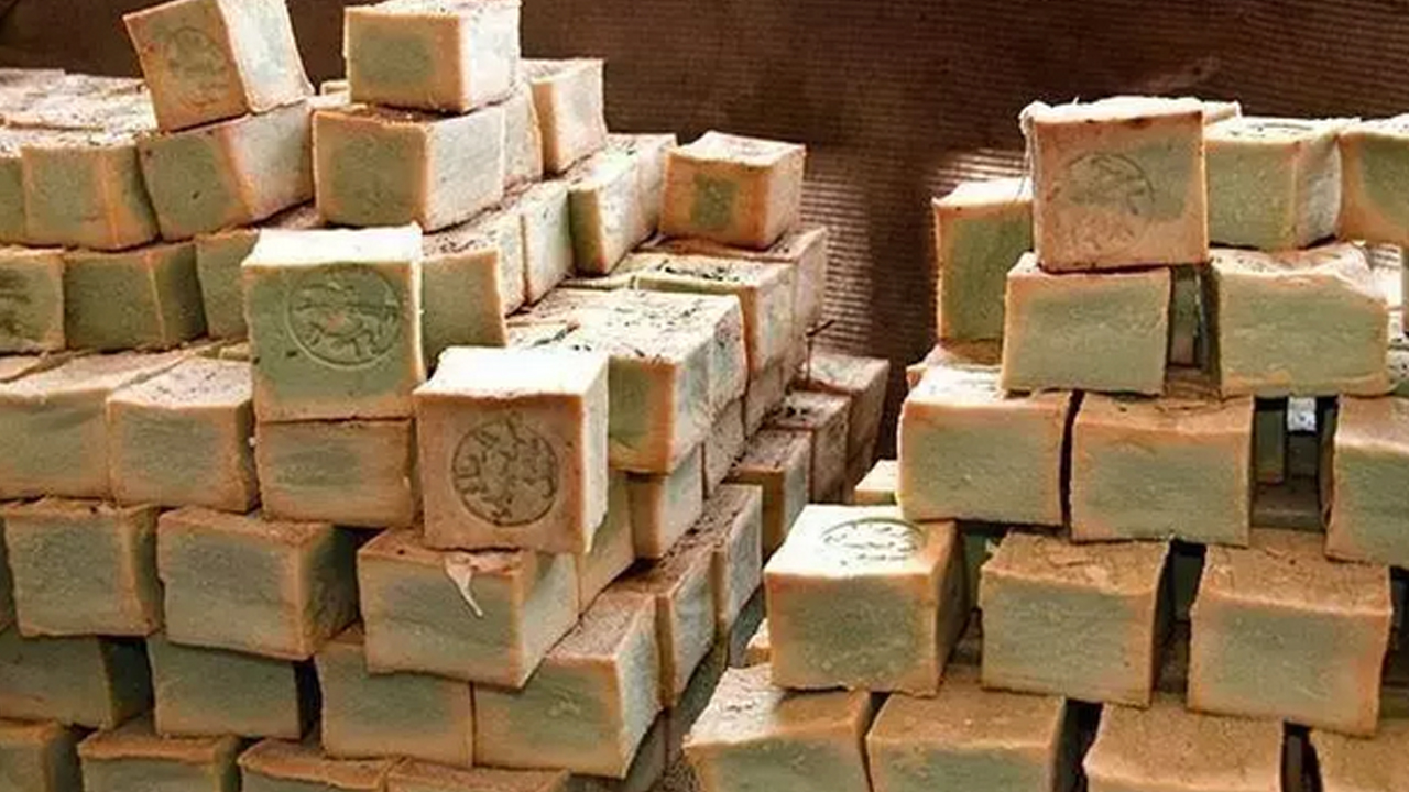 Foto - Canan Karatay'ın da favorisi: Sivilceleri yok ediyor, 1 kullanımda 10 yaş gençleştiriyor! Binlerce lira vermeye gerek yok