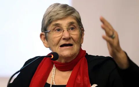 Canan Karatay'ın uzun bir yaşam için mutlaka tüketin dediği 3 yiyecek