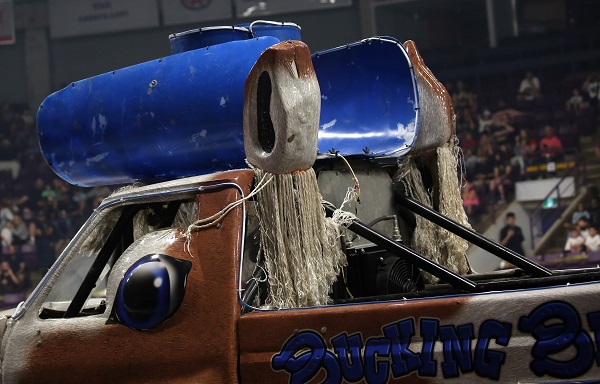 Foto - Canavar Kamyonlar şov yaptı