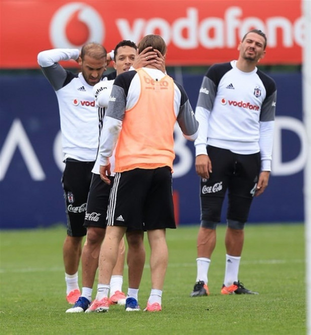  Caner ve Ersan idmanda kavga etti! 