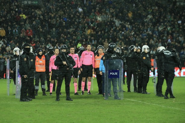 Caner ve Eyüpspor'dan Türkiye'ye kötü haber! Faaliyetlerini kamuoyu ile paylaştı