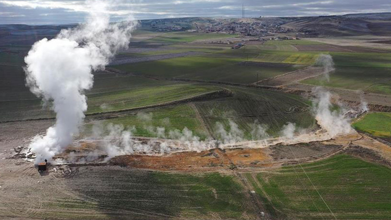 Foto - Çankırı'nın altında beyaz petrol bombası