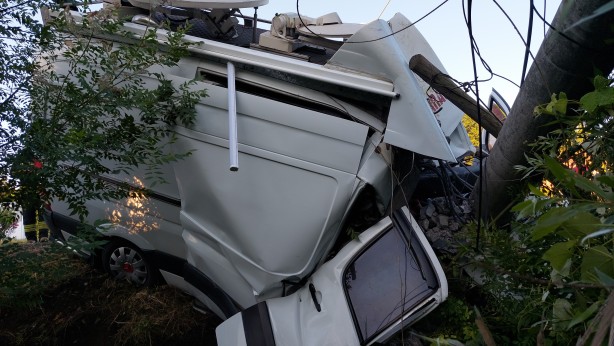 Foto - Canlı yayın aracı kaza yaptı! 2 kişi öldü