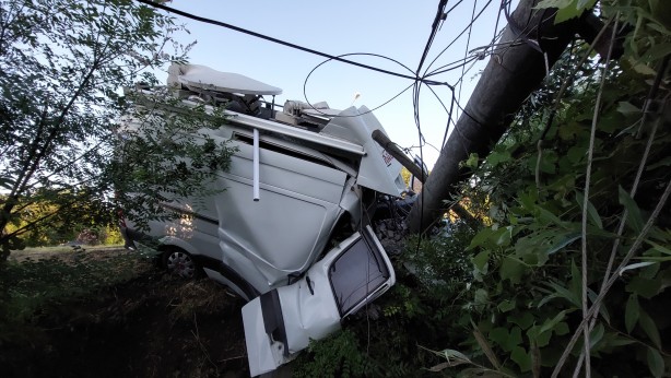 Foto - Canlı yayın aracı kaza yaptı! 2 kişi öldü