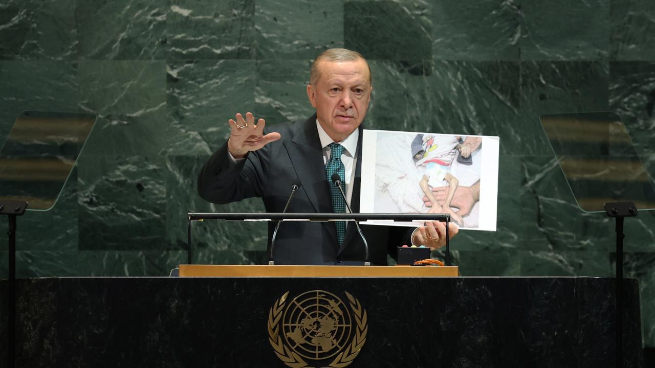 Foto - Canlı yayında büyük skandalı açıkladı: Erdoğan'ı engellemeye çalıştılar