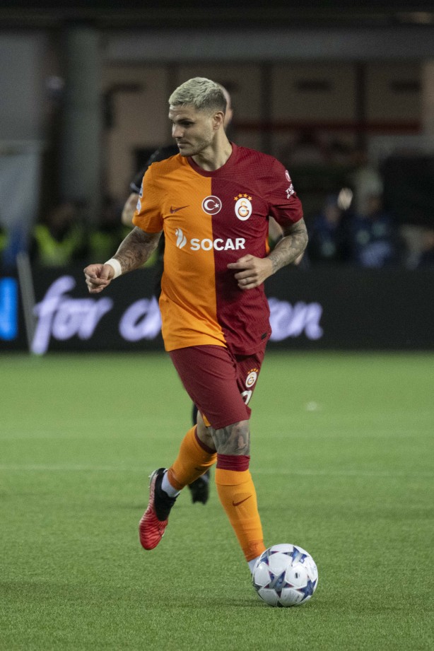 Foto - Canlı yayında duyan herkes şok oldu: Galatasaray'a çılgın bonservis geliri geliyor! Yer yerinden oynayacak...