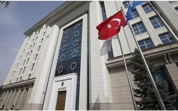 Foto - Beklenmedik gelişme! Canlı yayında 'Teyit ettirdim' dedi ve açıkladı: AK Parti'de o ekip değişiyor
