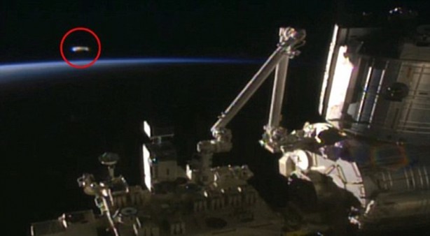 Foto - Canlı yayında UFO iddiası