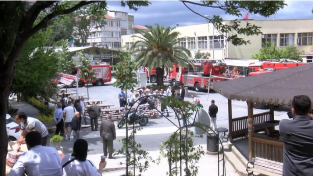 Foto - Çapa'daki İstanbul Üniversitesi İstanbul Tıp Fakültesi'nde yangın