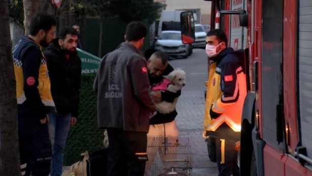 Foto - Çaresizce izlediler! Gözyaşlarını tutamadı