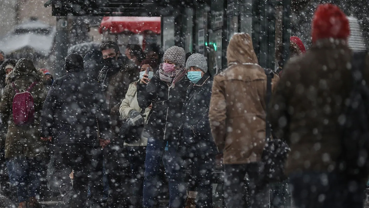 Foto - Çarşamba ve Perşembe günlerine dikkat! AKOM'dan İstanbul için kar uyarısı
