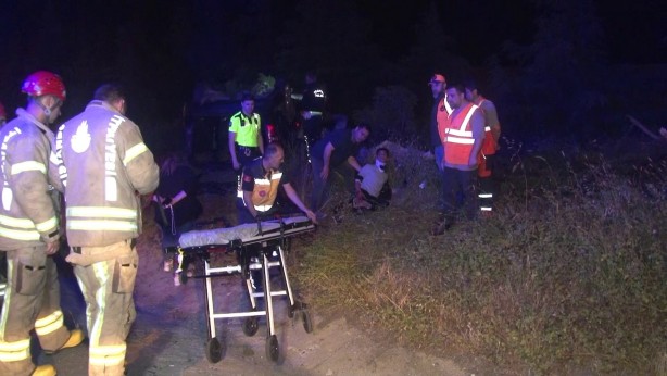 Foto - Çatalca’da kontrolden çıkan araç takla attı