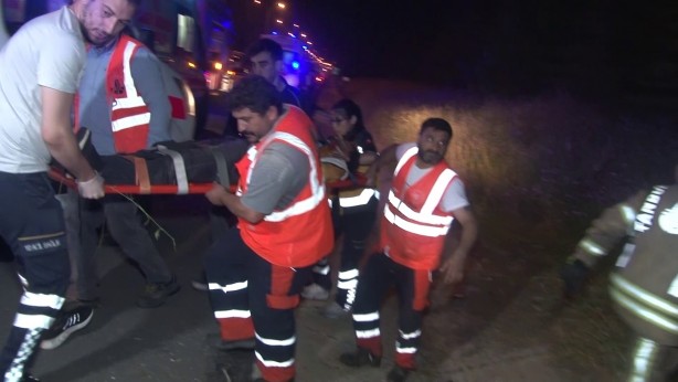 Foto - Çatalca’da kontrolden çıkan araç takla attı