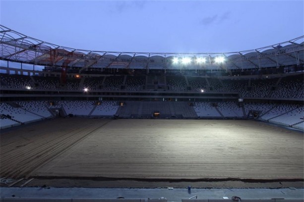 Foto - Çatı bitti, sıra çimlerde!