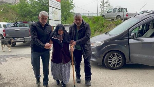 Foto - Çay alım yerine sandık kuruldu