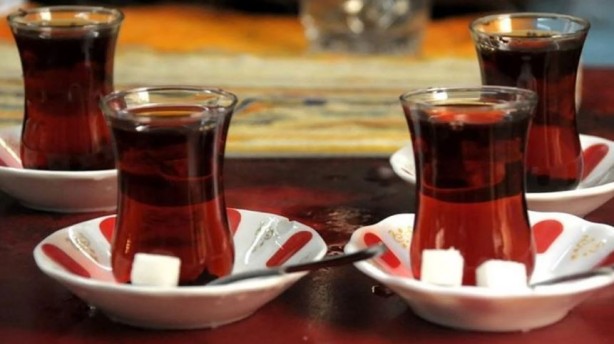 Çay demlerken bilmeniz gereken püf noktalar! Bir tutam atmak yeterli