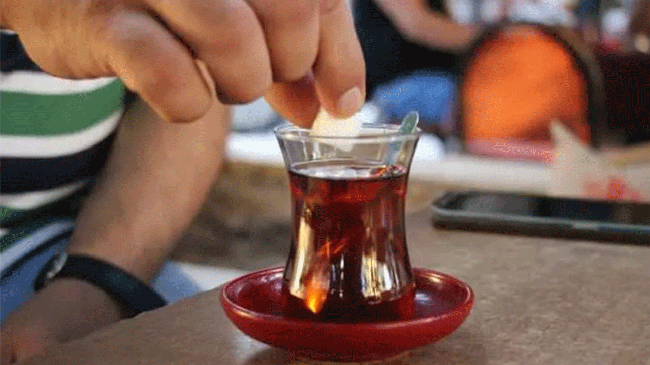 Foto - Çay içmek ömrü uzatıyor mu? Araştırmanın sonucu şaşırttı...