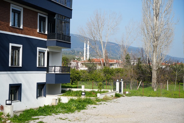 Foto - Çay iki şehri ayırıyor! 10 metre ileride oruç 3 dakika geç açılıyor