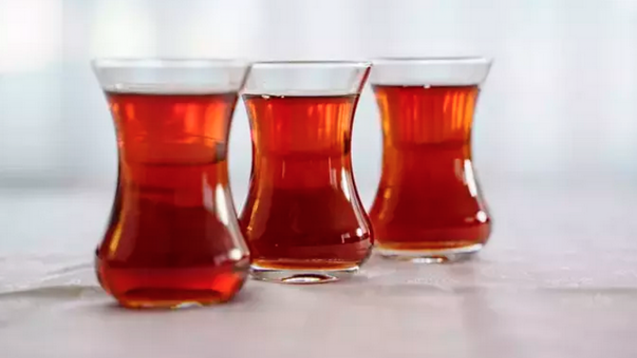 Foto - Çay suyuna 1 parça ekleyin Çayın lezzetini 10 kat artırıyor: Saatlerce taze kalmasını sağlıyor