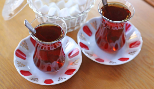 Çay tabaklarındaki figürler bakın ne anlama geliyor! Çok şaşıracaksınız