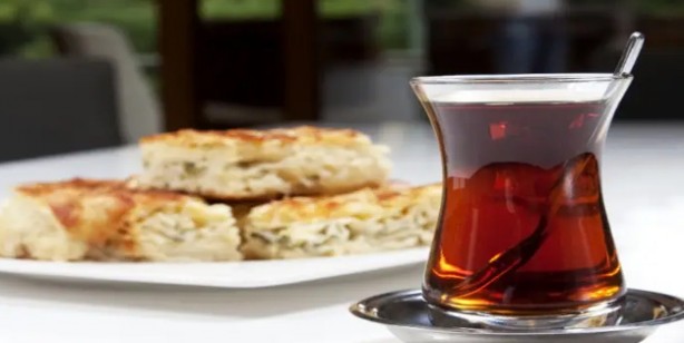 Foto - Çay tiryakileri dikkat! Çayı böyle içiyorsanız zehir içiyorsunuz! Çay nasıl demlenir?