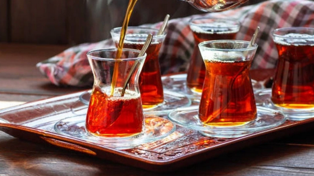 Çay tüketenler dikkat! Bu kez uzman uyardı: Çaydaki bu tehlike sizi vazgeçirecek...