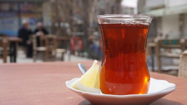 Foto - Çayı böyle içmek mide kanserine neden oluyormuş! Aman dikkat...