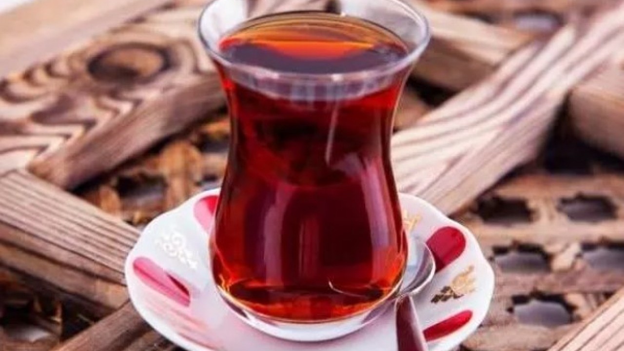 Foto - Çayı bu şekilde demleyenler dikkat: Kanserin ardındaki gerçek ortaya çıktı! 