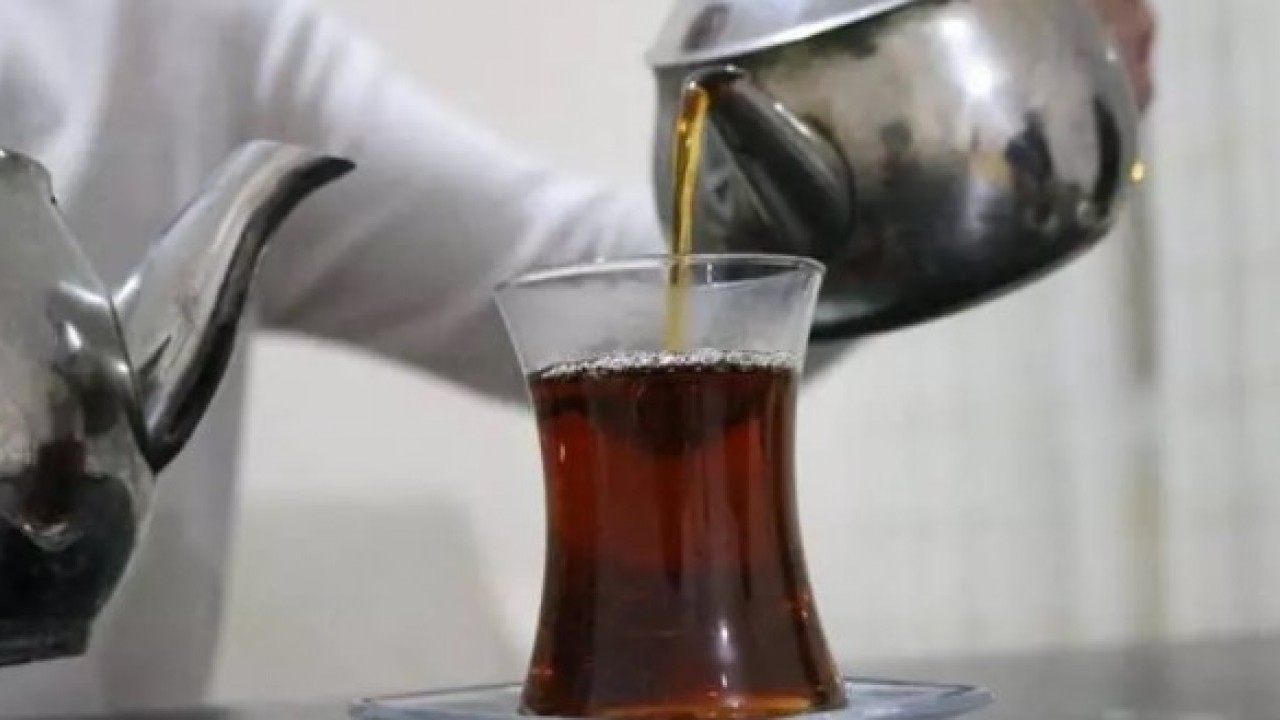 Foto - Çayı bu şekilde demleyenler dikkat: Kanserin ardındaki gerçek ortaya çıktı! 