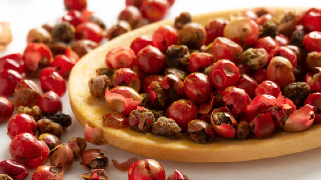 Foto - Çayını demleyip için, göğsü pamuk gibi yapıyor: Öksürük ve balgamı anında kesiyor! Müthiş şifa...