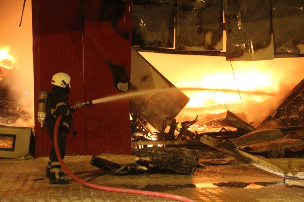 Foto - Cayır cayır yanmıştı! Kontrol altına alındı