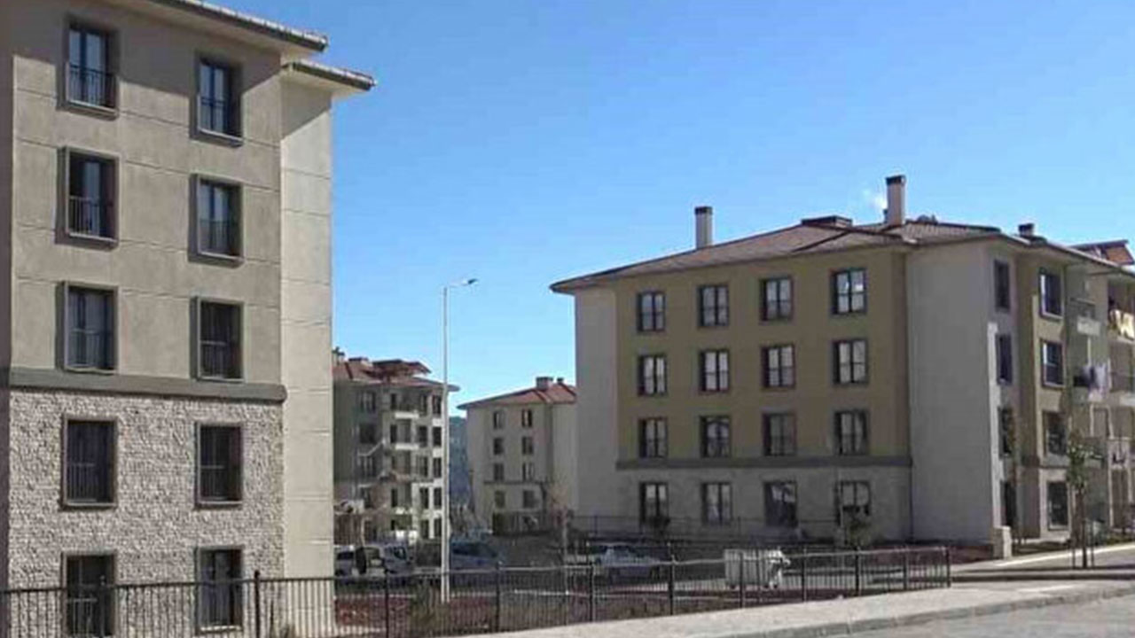 Foto - Cebinde 10 bin lirası olan başvuruyor! TOKİ yeni konut projesini Türkiye'ye duyurdu