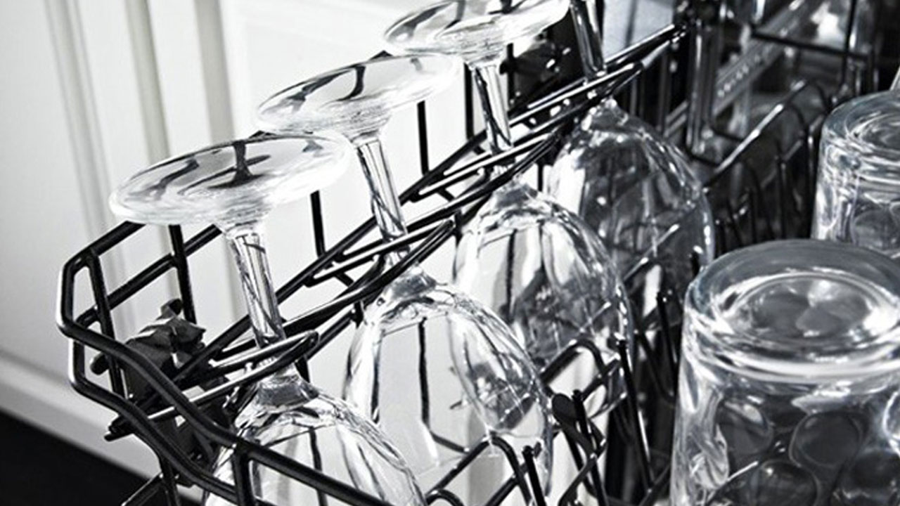 Foto - Cebinizi ve makinenizi yıpratıyor! Her gün bulaşık makinesi çalıştırmak zararlı mı?